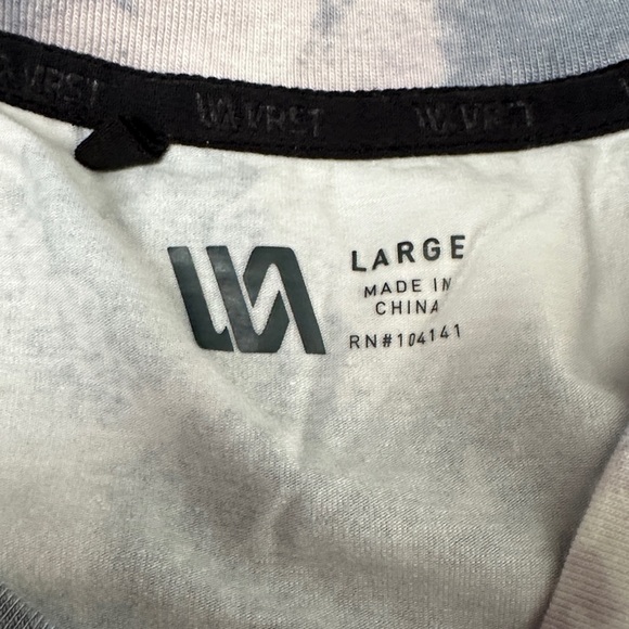 VRST Abstract Pattern T-Shirt - Picture 2 of 2